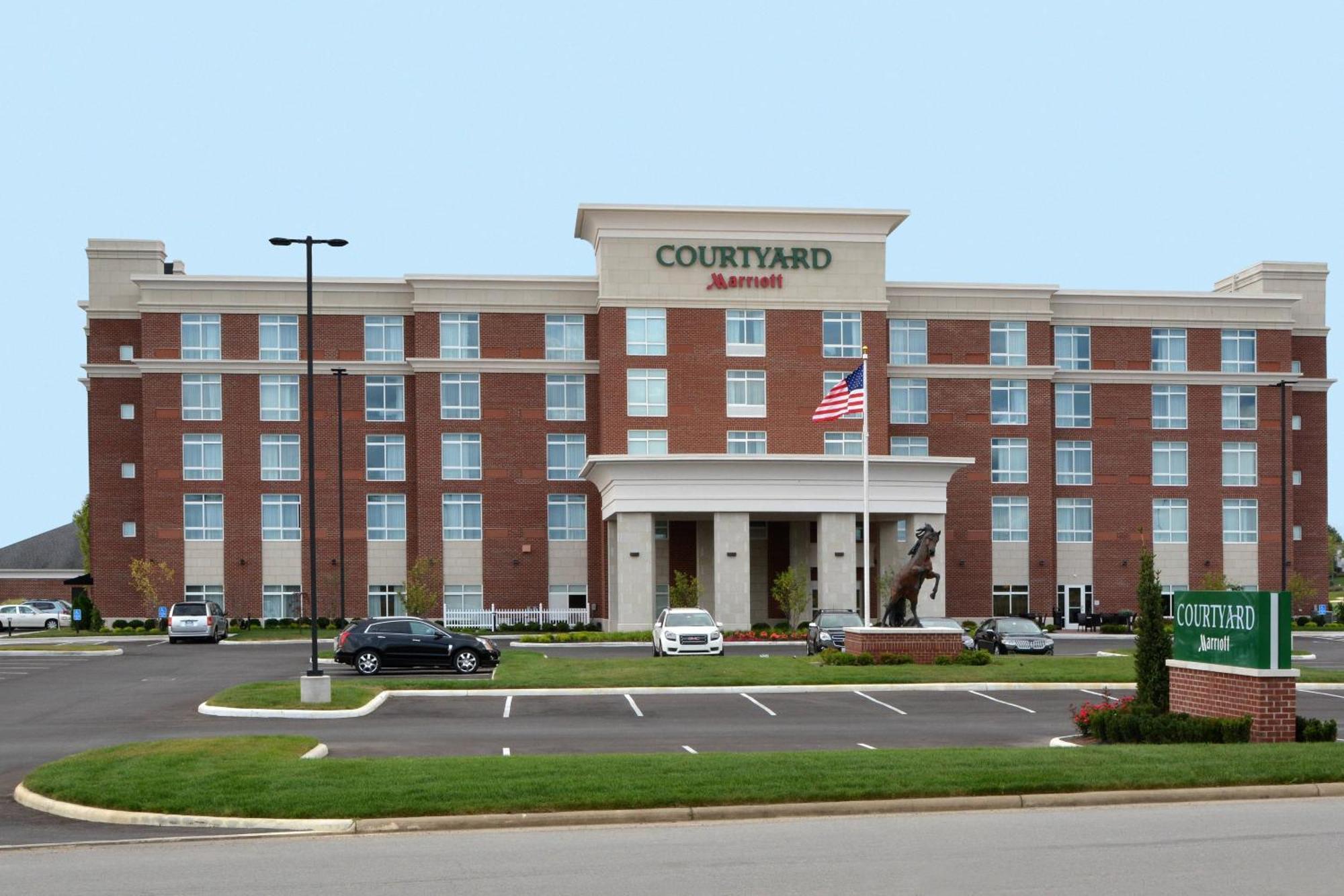 Courtyard By Marriott Youngstown Canfield Экстерьер фото